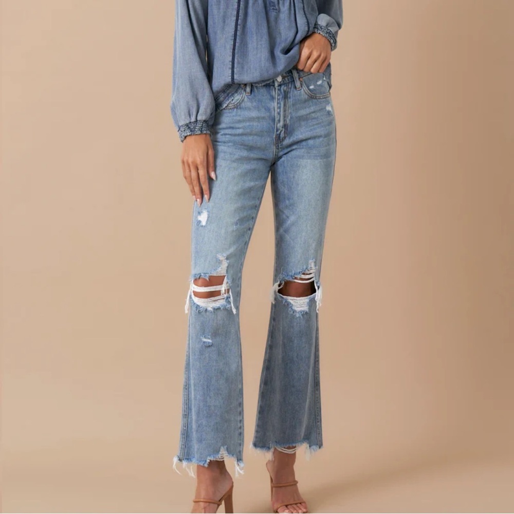 Insane Gene Mid Rise Crop Flare Denim | Light Wash | Size 3/25